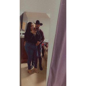 Meet your Posher, Candi